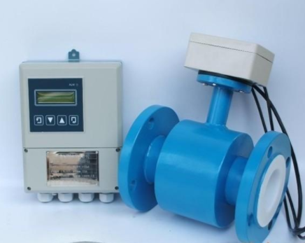 DN100礦井水計量表電磁流量計.png